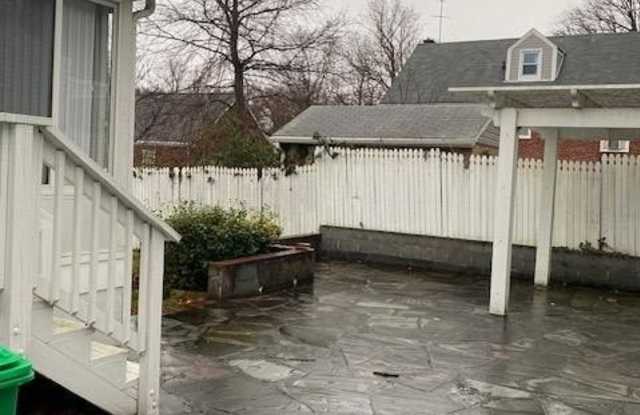 2204 GAYLORD Drive Gallery 3