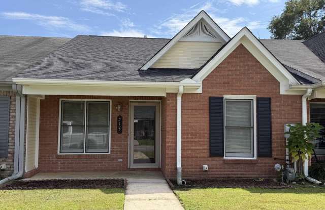313 Woodridge Drive Gallery 1