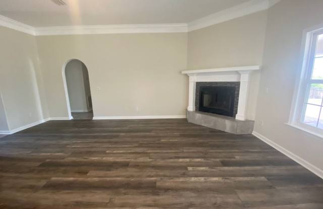 Spacious 4Bed/2Ba Brick/Stucco Home in Lynn Haven!  *1/2 OFF 1st Month for A-D Military!* Gallery 4
