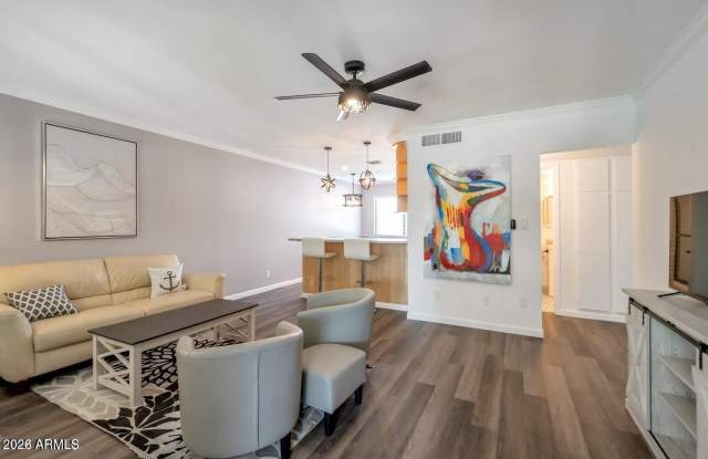 721 E MONTEBELLO Avenue unit: 225 photos photos