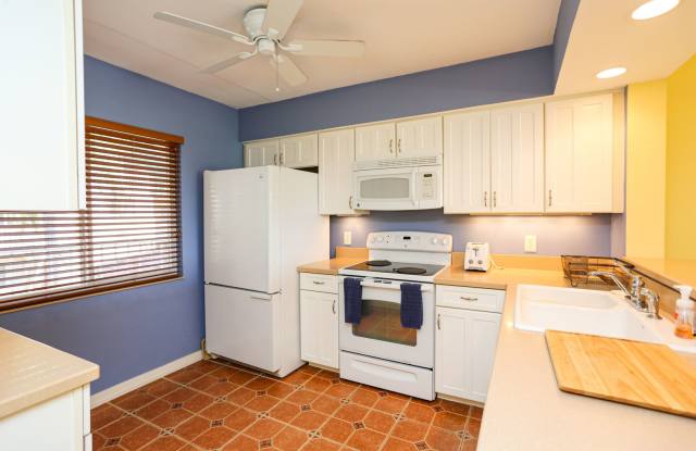 1075 Foxfire Lane #207 Gallery 4