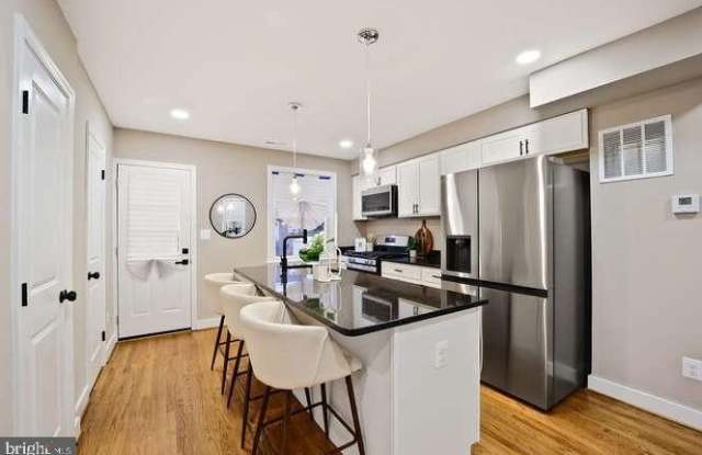 1632 RIDGE Place SE Gallery 4