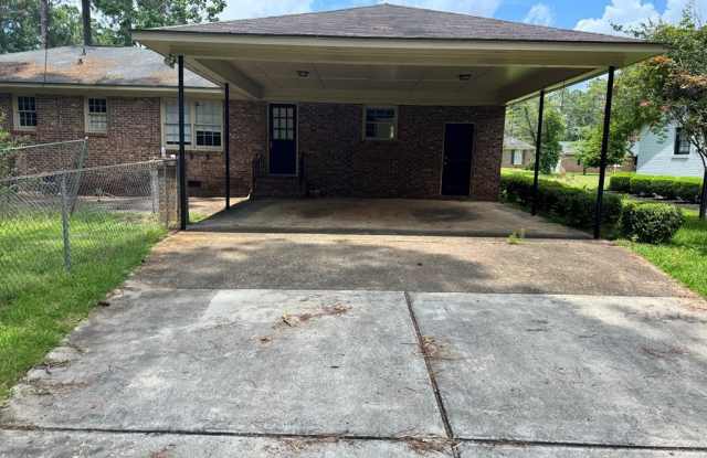 2714 Pine Manor Ln Gallery 2