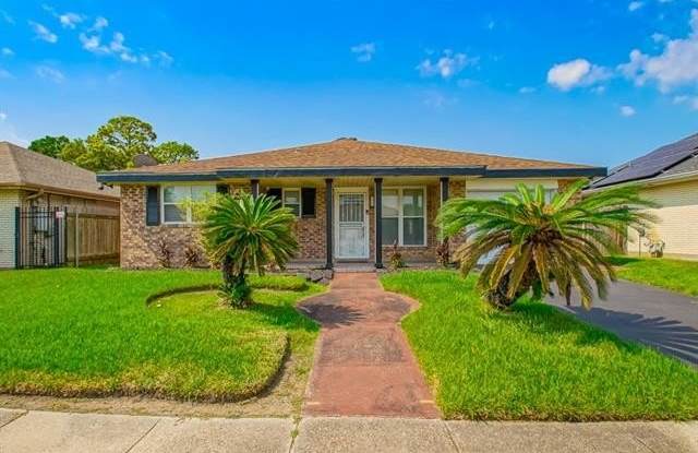 7708 LIGUSTRUM Drive Gallery 1