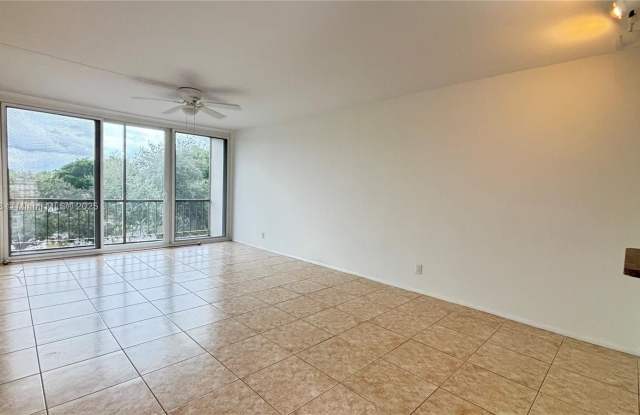 4501 NE 21st Ave photos photos