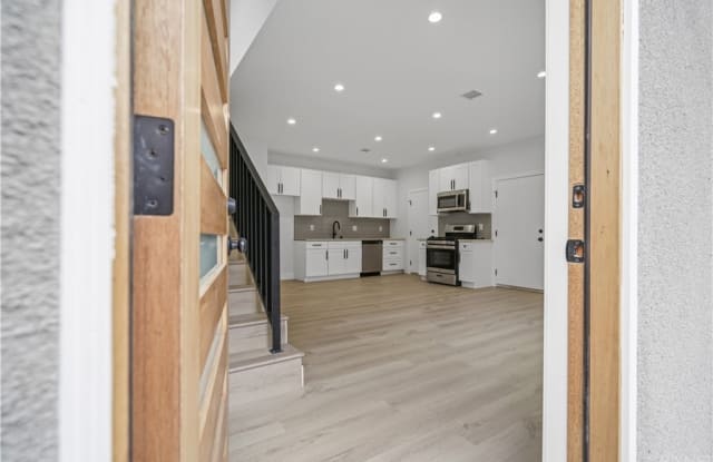 10900 Baird Avenue - 10900 Baird Avenue, Los Angeles, CA 91326