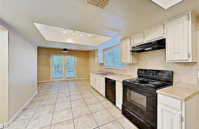 7430 Bayberry Lane Gallery 4