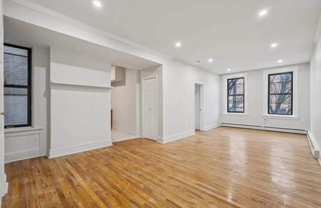 381 2nd St Apt 4F photos photos