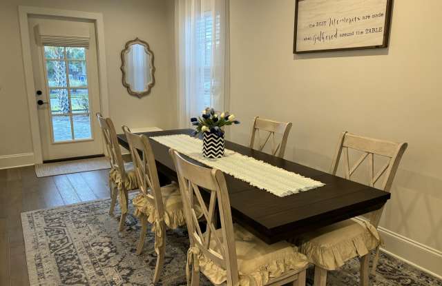 80 Herons Crossing Gallery 3