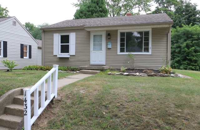 2 Bedroom Home By Highland Park! photos photos