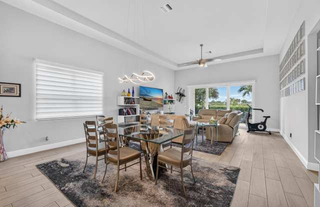 9945 Regency Way Gallery 4