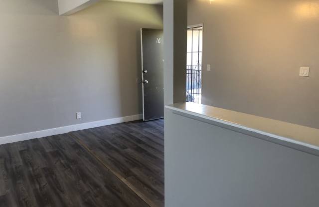 326 E. Pearson Ave photos photos