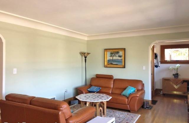 7717 15th Avenue NE Gallery 2
