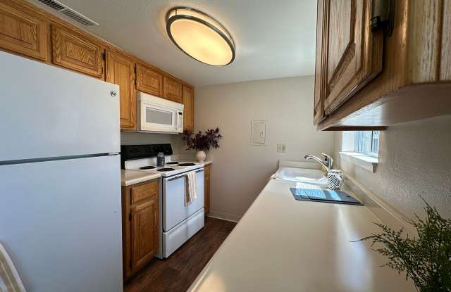 217 B Street Apartments, Located in the University Avenue/Aggie Village Area photos photos