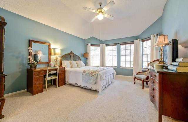 Elegant One-Story Living on an Exceptional Greenbelt Lot in Steiner Ranch photos photos