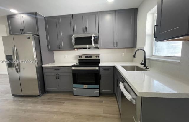 1814 SW 22nd St - 1814 Southwest 22nd Street, Fort Lauderdale, FL 33315