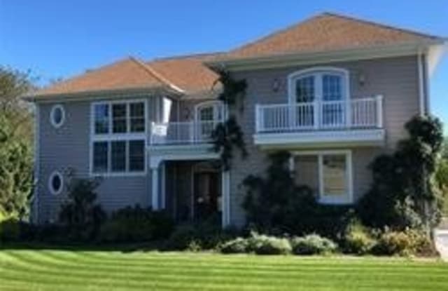 185 Rockcove Court - 185 Rockcove Ct, Greenport West, NY 11944