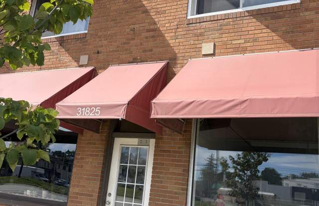 31825 Mound Road Gallery 2