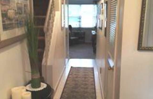 10407 COURTHOUSE DRIVE Gallery 2