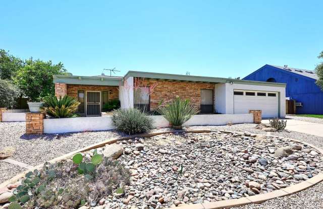 1627 E Redfield Road photos photos