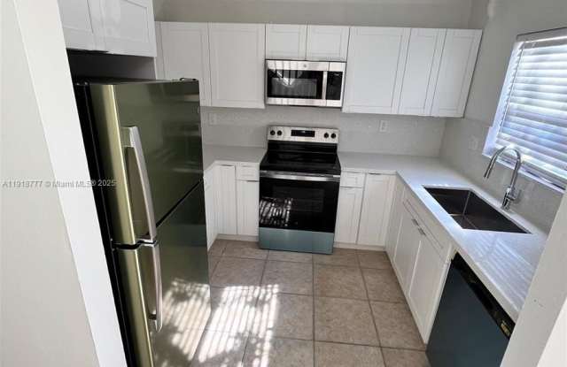 3281 E Golf Blvd photos photos