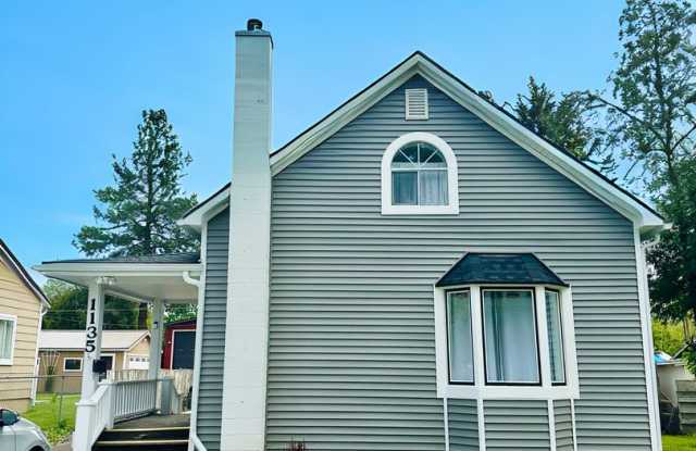 Gorgeous Kalispell home with Historical Charm Gallery 4