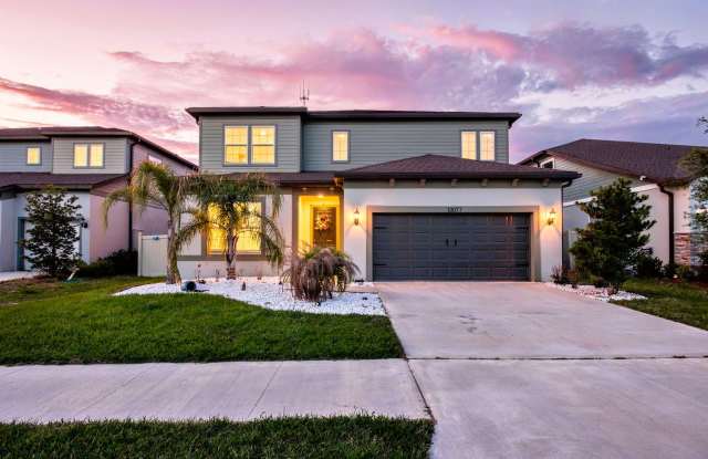 Luxury 6BR Cul-de-Sac Home with Loft, 3-Car Garage Resort-Style Amenities photos photos