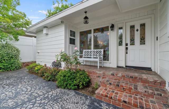 3311 S Bentley Avenue photos photos