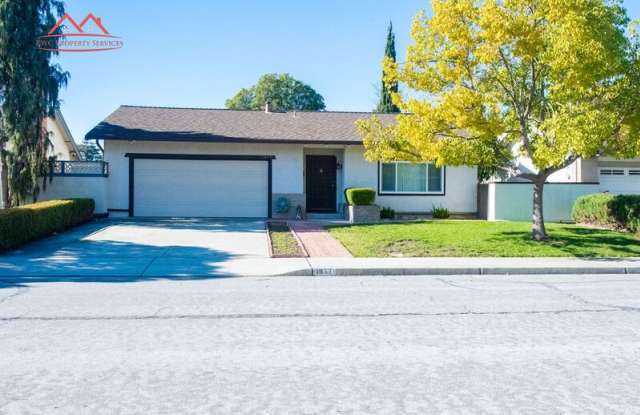 1377 Spoonbill Way photos photos