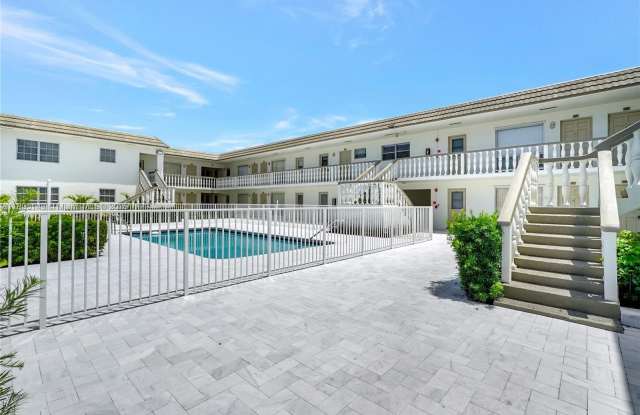 5450 Hollywood Blvd - 5450 Hollywood Boulevard, Hollywood, FL 33021