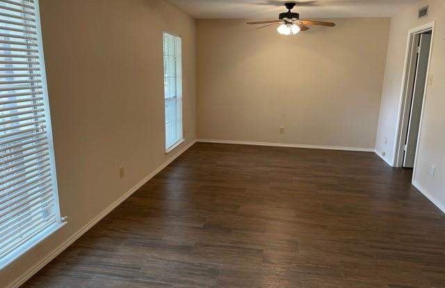 10822 Wallbrook Drive Gallery 4