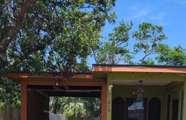 315 Golf Boulevard Gallery 2