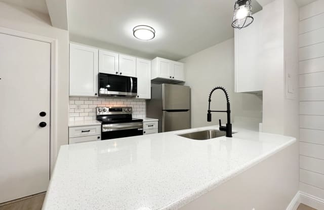 Castle Schools*********Affordable**********Newburgh Indiana 2 Bedroom photos photos