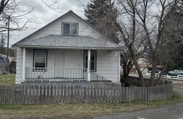 713 Cedar Ave photos photos