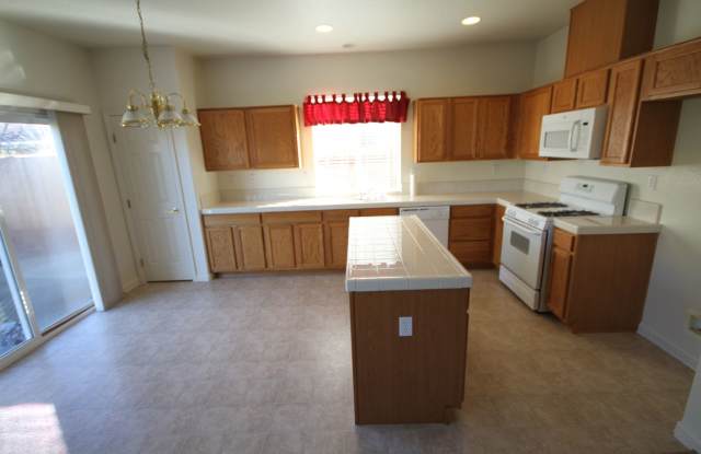 3 bed | 2 bath | 1189 SF | 2 Car Garage | Single Story | Tenant pays $175 WS&G photos photos