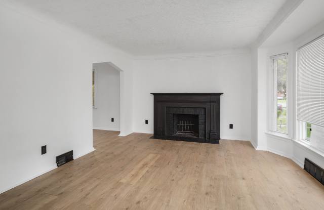 13891 Fairmount Dr Gallery 4