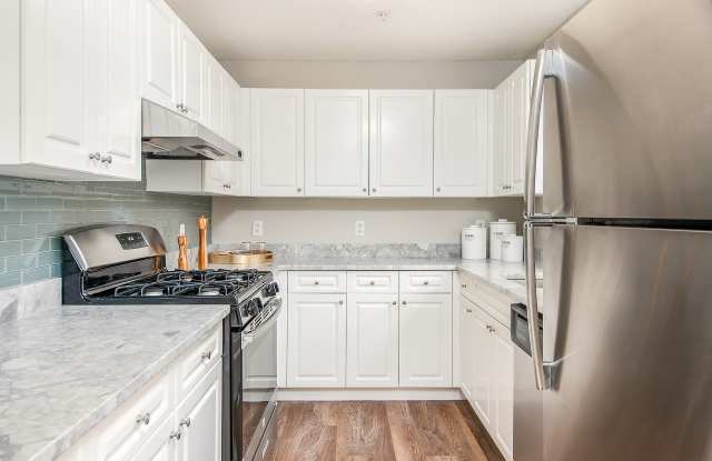 Essex Apartments Gallery 2