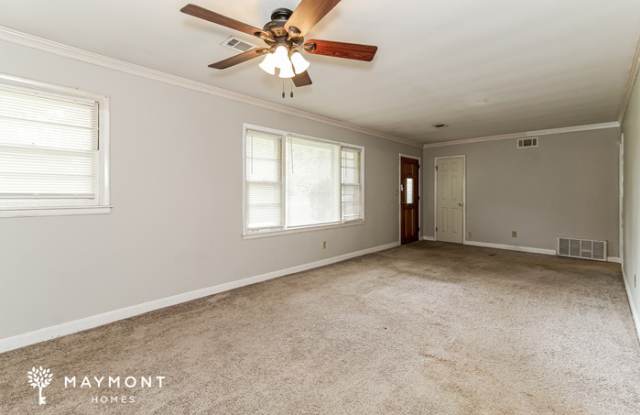 1007 High Point Road Gallery 4