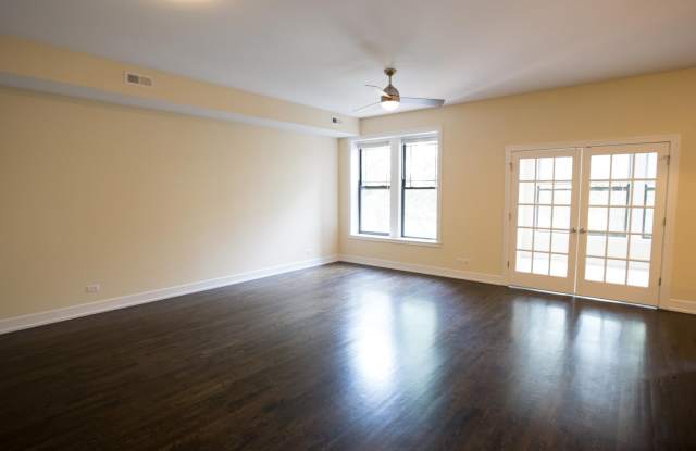 5118  S. Greenwood Gallery 4