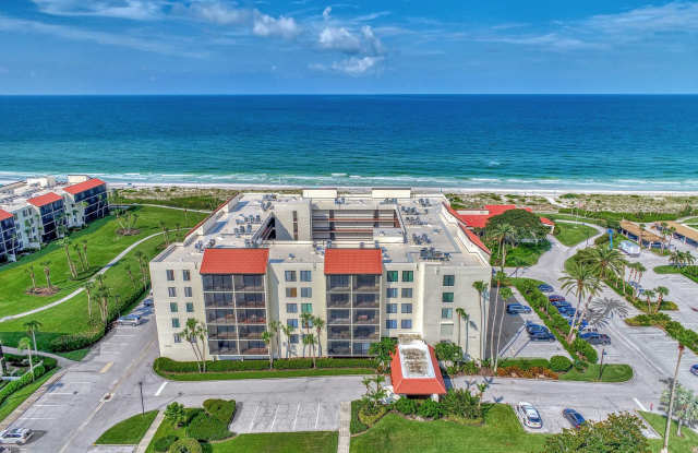 AVAILABLE NOW - RESORT STYLE, 2BR/2B CONDO LOCATED IN THE SEAPLACE COMMUNITY ON LONGBOAT KEY. photos photos AVAILABLE NOW - RESORT STYLE, 2BR/2B CONDO LOCATED IN THE SEAPLACE COMMUNITY ON LONGBOAT KEY. photos photos