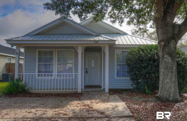 706 N Crystal Wells Court Gallery 2