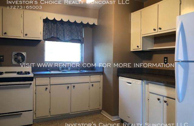 1657 Saint Mary Dr Gallery 3