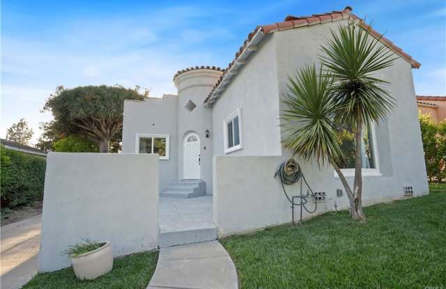 4615 Grand Avenue photos photos