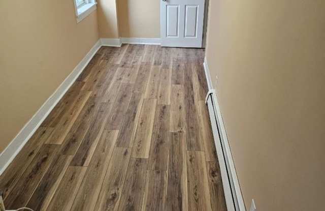 Newly Renovated - 3BR in Manville photos photos