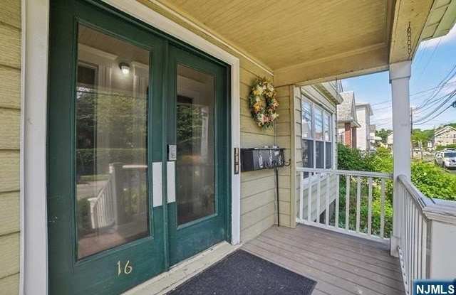 16 Henry Street 2 photos photos