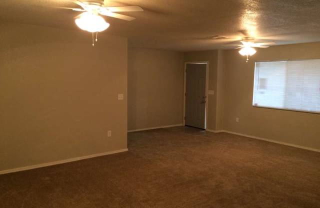 4102 E Ridge Rd Gallery 2