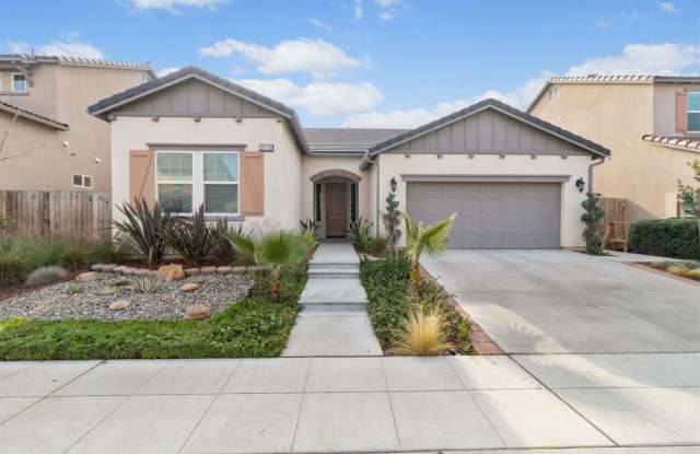 Beautifully Updated 3 Bedroom, 2 Bath Home In Clovis photos photos