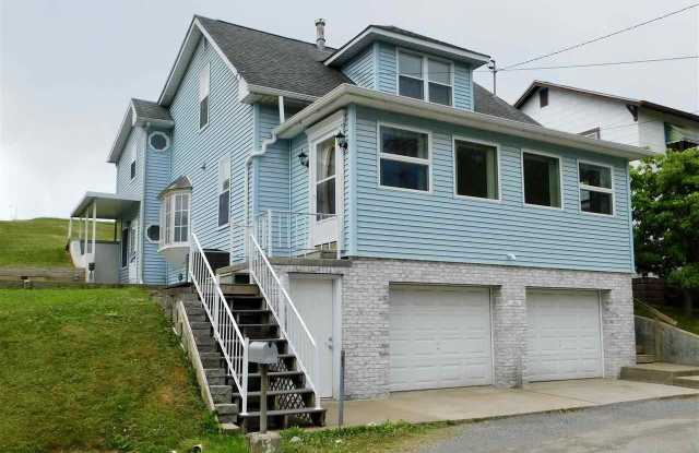 384 Gilmore Street photos photos