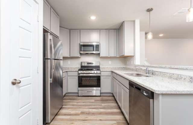 368 Abigail Alley- NOW AVAILABLE! Gallery 4