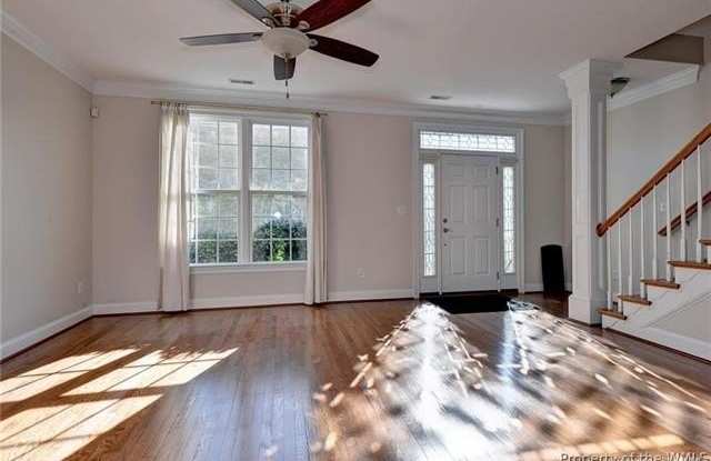 4633 Town Creek Drive Gallery 3